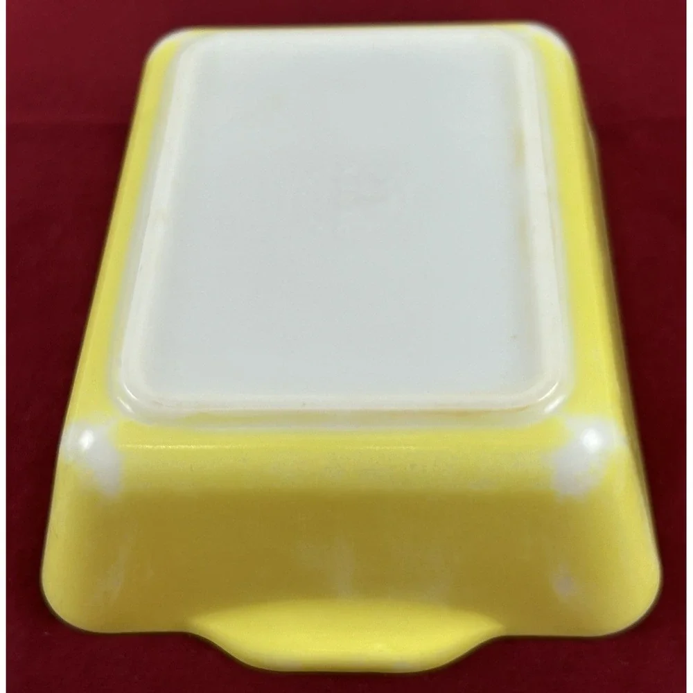 Vintage PYREX Sunny Lemon Yellow Casserole Refrigerator Dish #0503 USA SEE DESCR